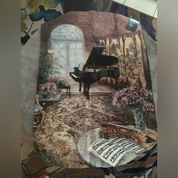 Beautiful Tapestry : Piano Room - Picture 1 of 7